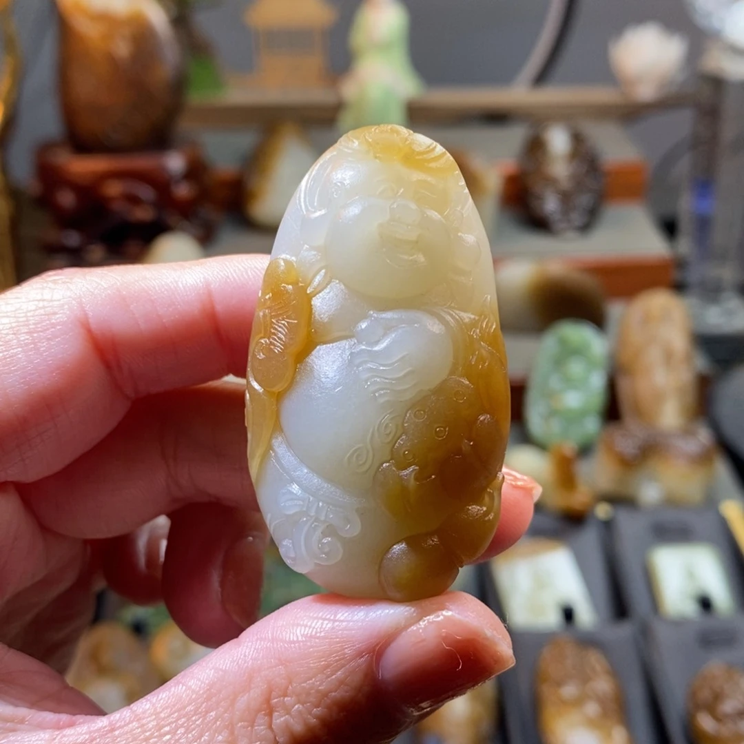 和田玉（糖玉）颈饰未镶嵌