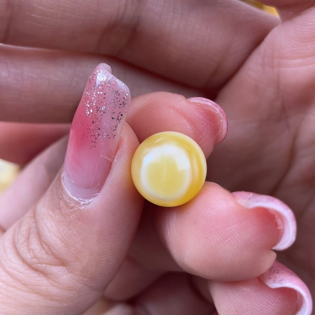 琥珀裸石未镶嵌多*子蜜蜡