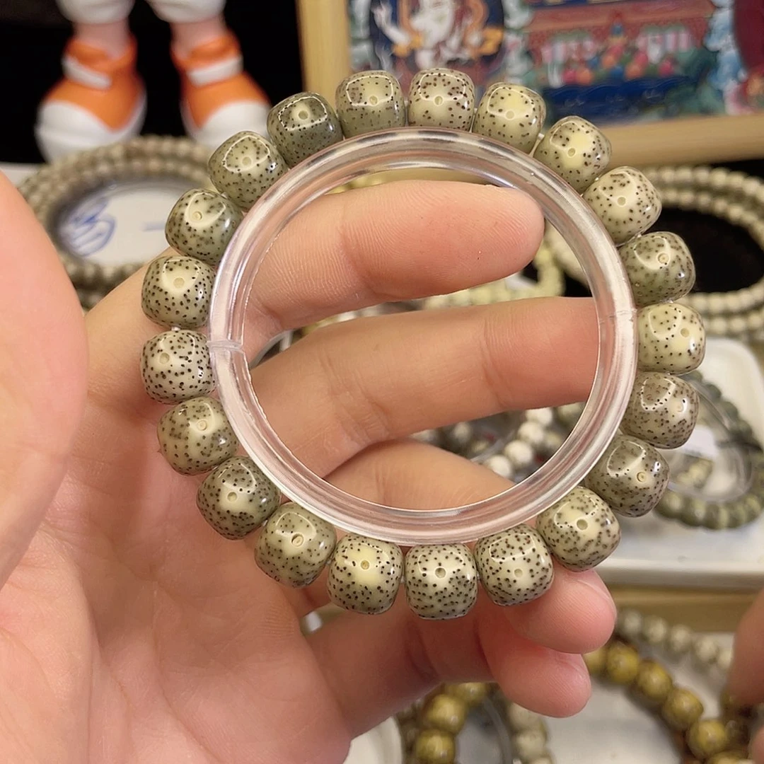 吊坠星月菩提8269