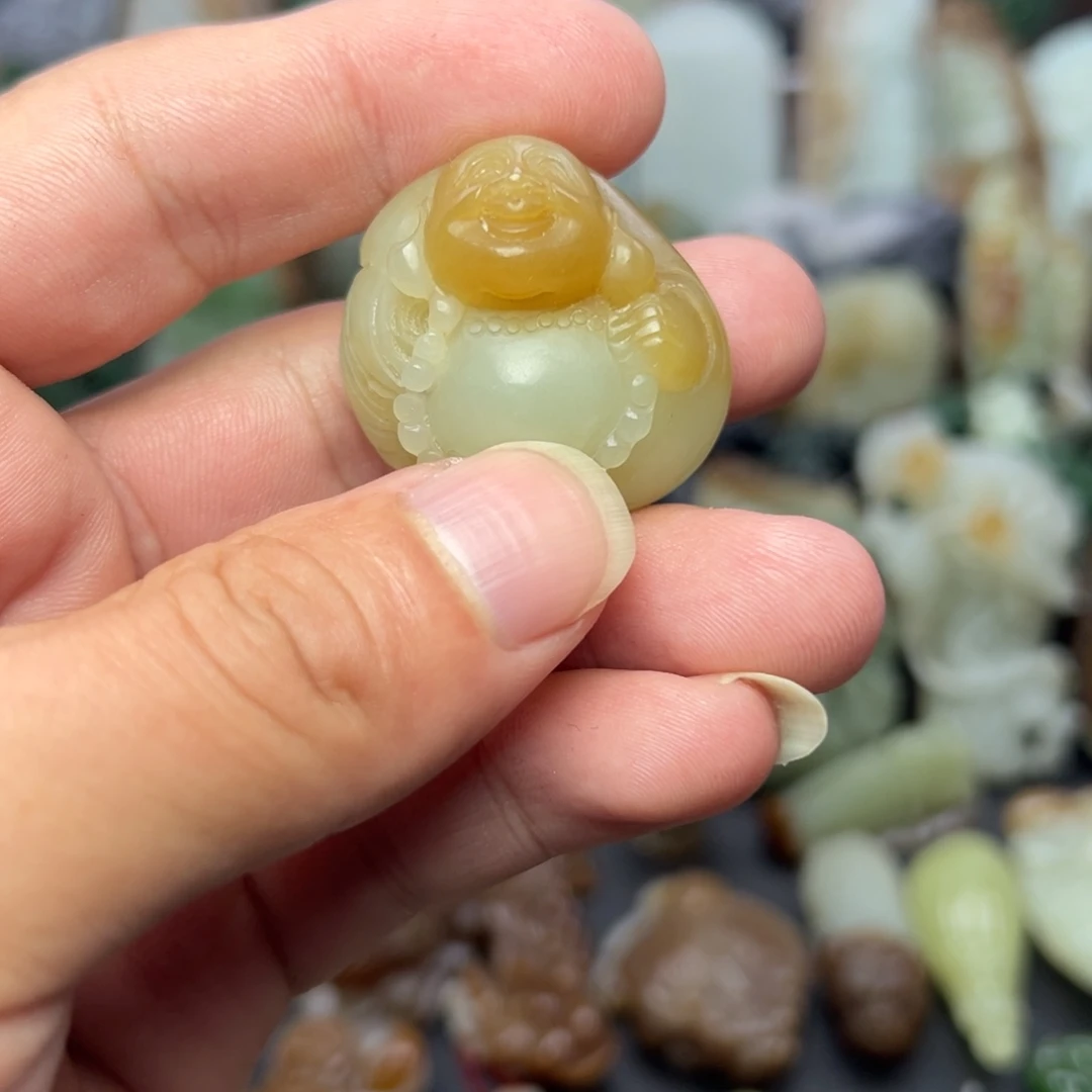 和田玉未镶嵌挂件