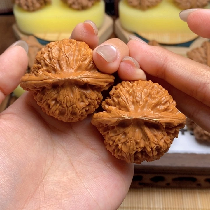 吊坠文玩核桃45全品宫灯 582