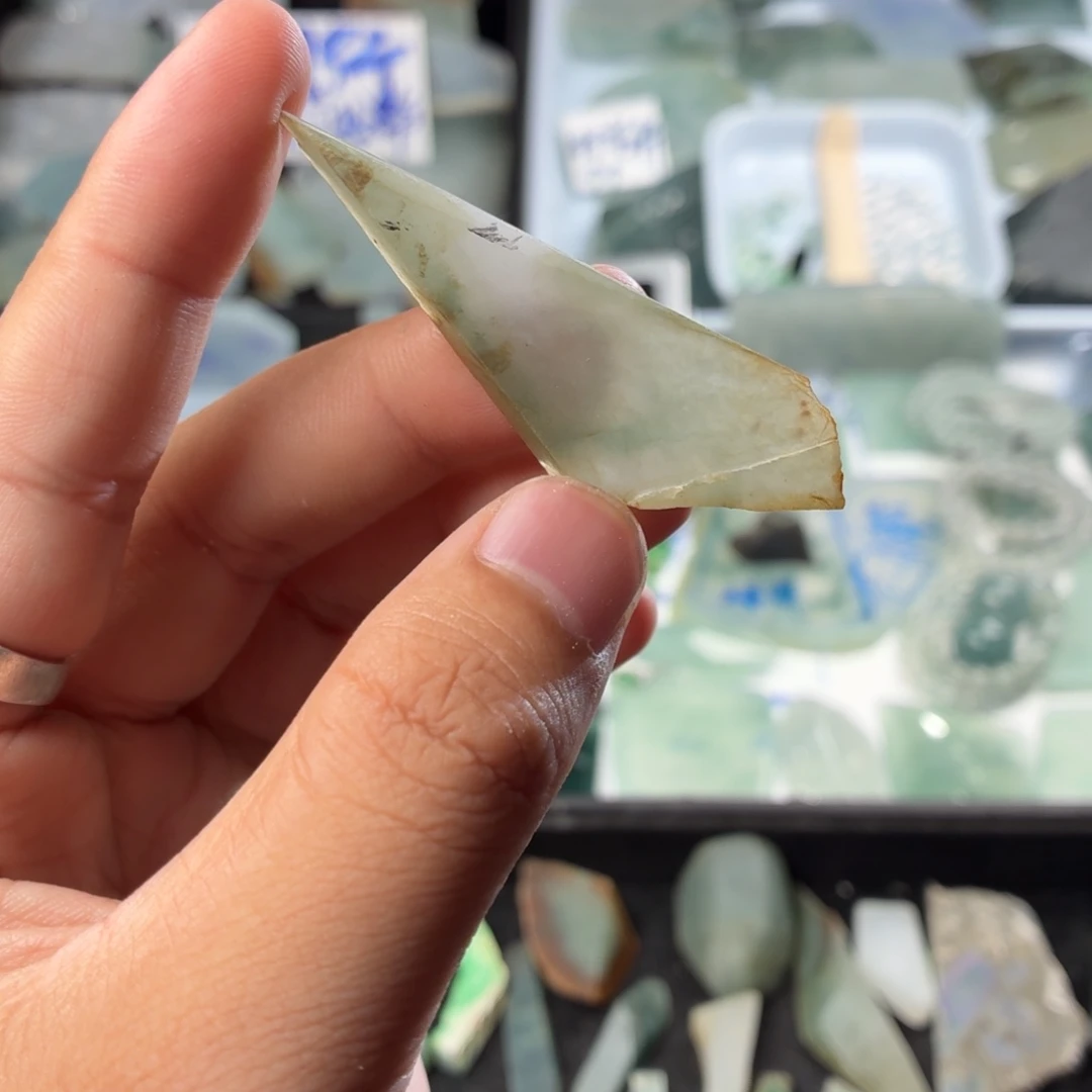 未镶嵌定制翡翠天然缅甸翡翠a货糯冰打底边角料