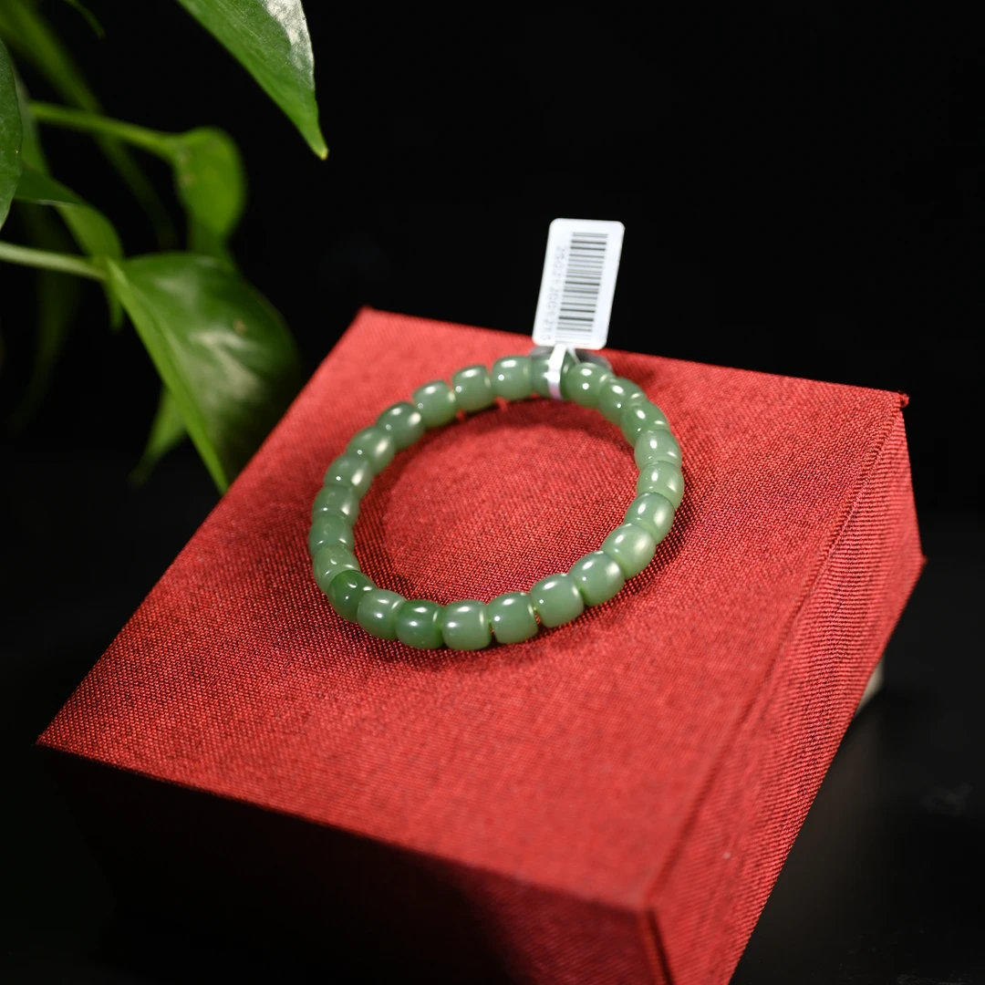 Lot8840 2511170139和田玉碧玉直切手串/保利