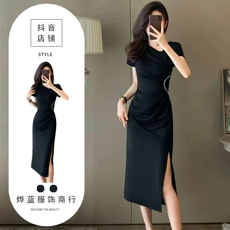 斜领镶钻超好看连衣裙女新款夏季轻奢高级感收腰修身开叉长裙