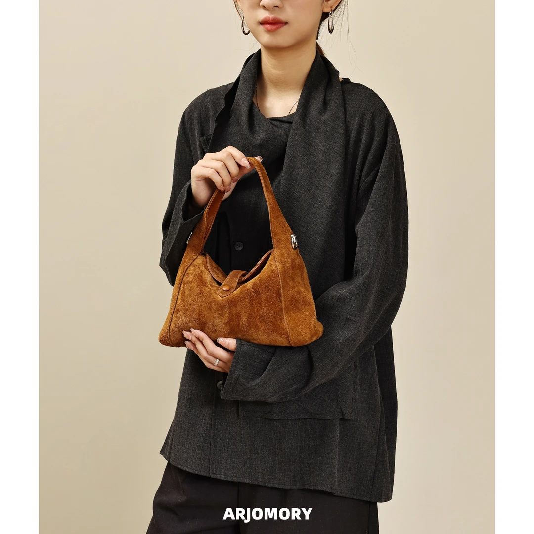 ARJOMORY原创设计麂皮绒HOBO包女2025早秋新复古百搭单肩包斜挎包