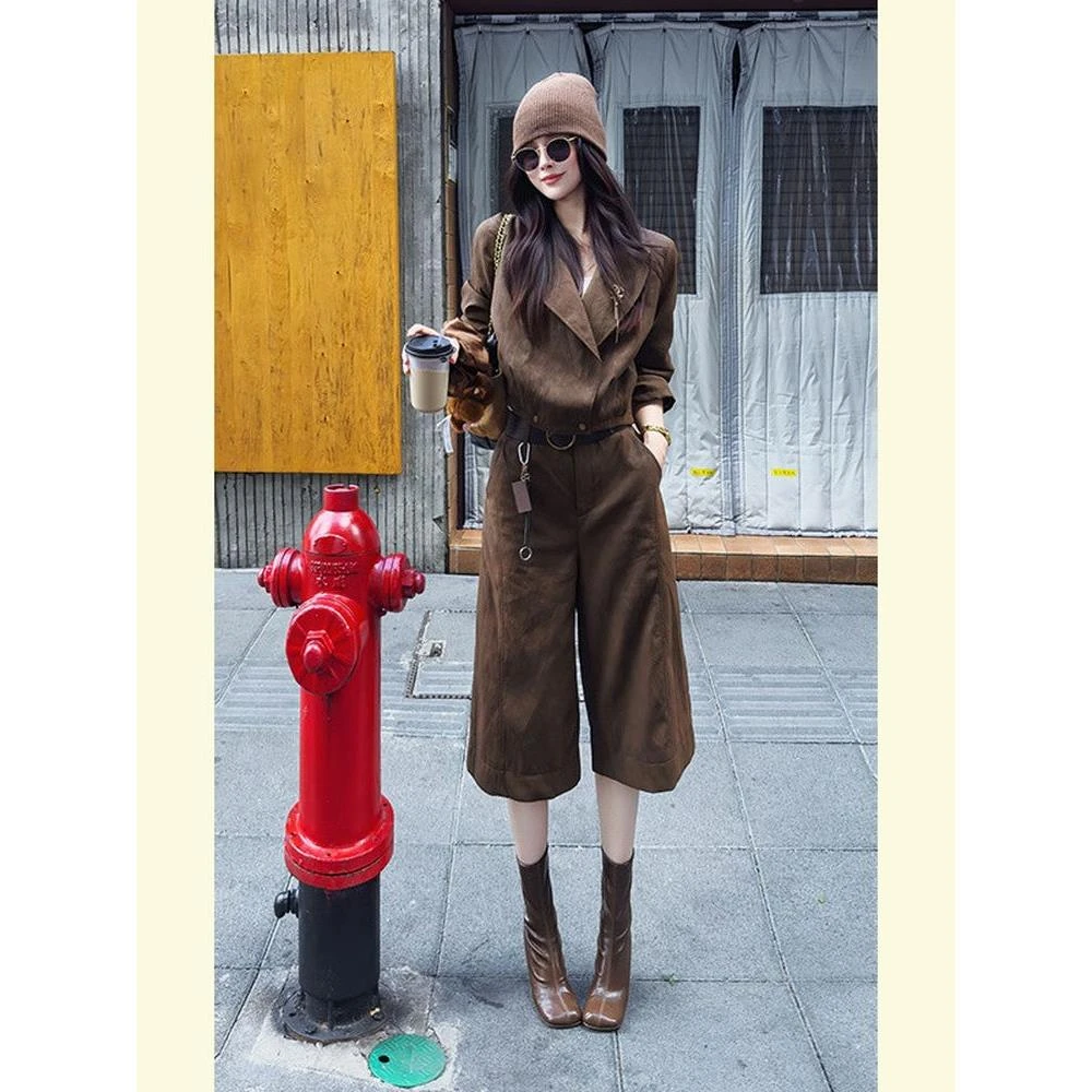 冷淡系穿搭一整套美拉德复古休闲咖色风衣外套七分裤套装女2025秋