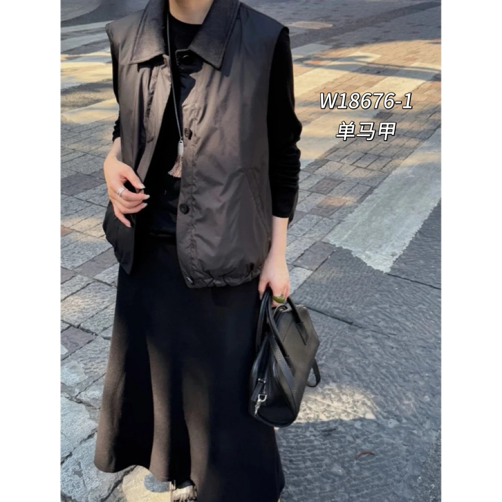 W18676（复合）SANFAN 新款翻领两面穿羽绒马甲