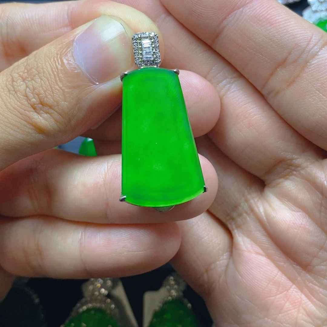 翡翠银S925镶嵌颈饰