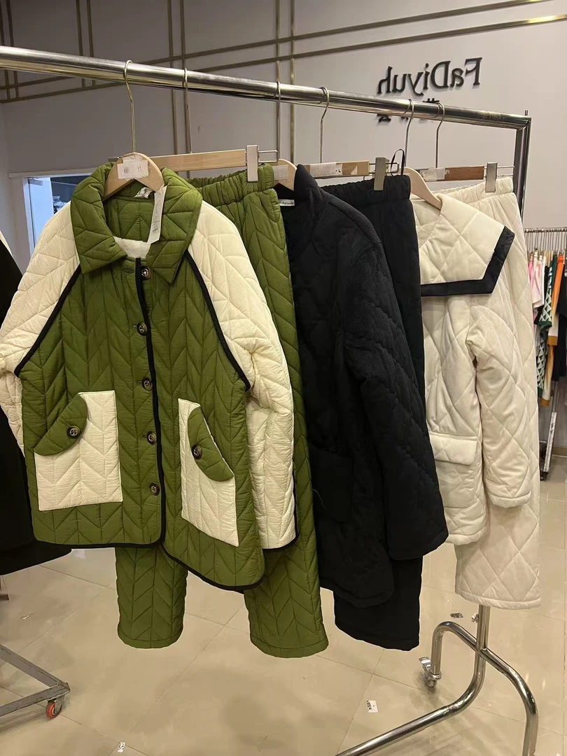 睡衣女冬款加厚加绒夹棉可外穿可居家套装女 颜色随机 055