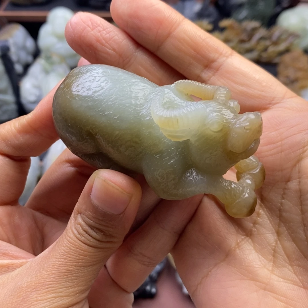 和田玉未镶嵌挂件