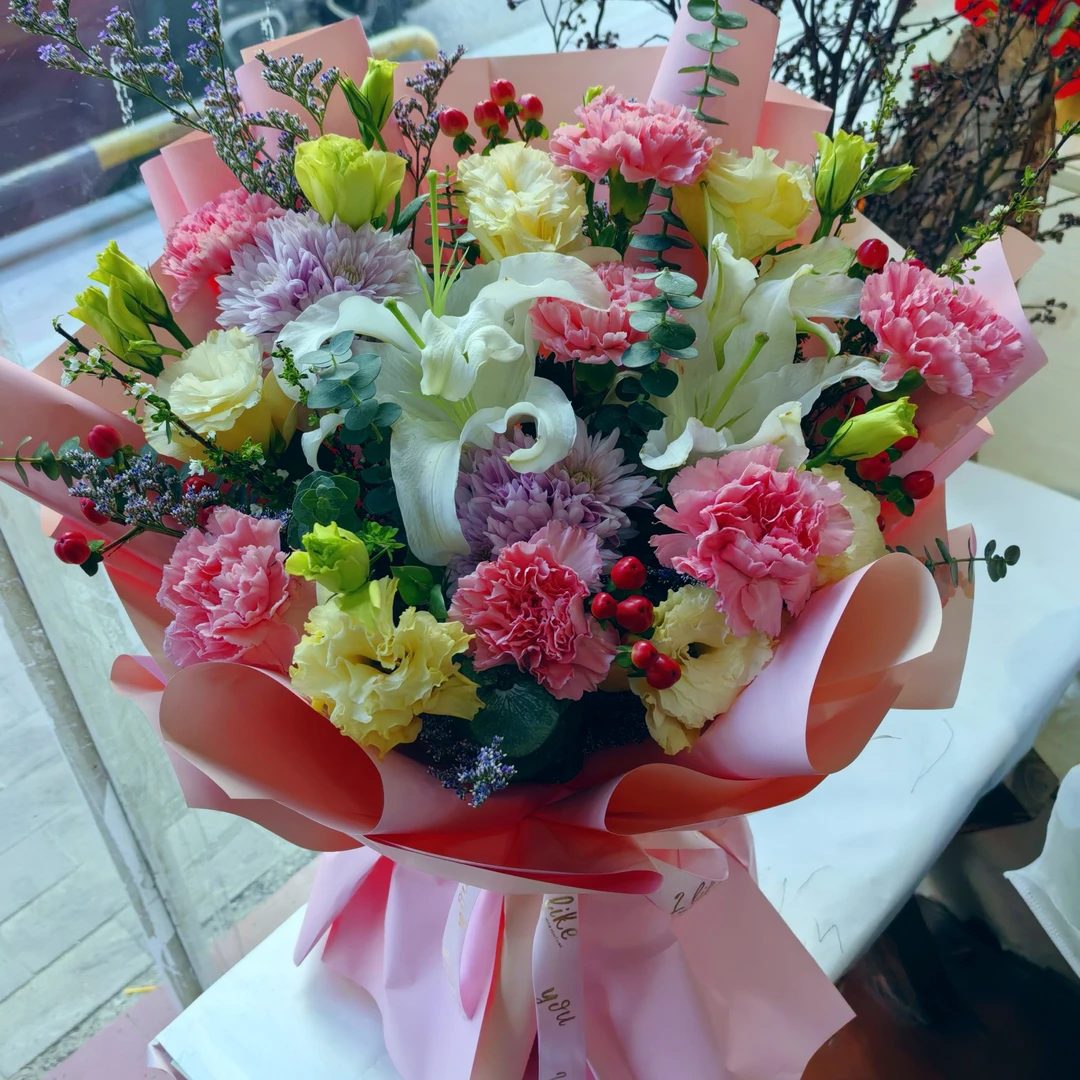 早日康复粉色康乃馨混搭花束