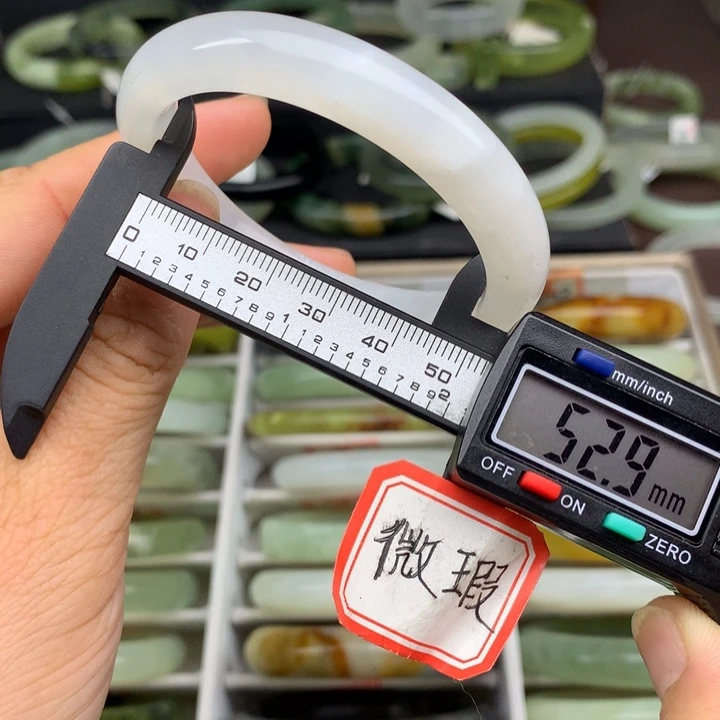 蛇纹石玉未镶嵌手镯528