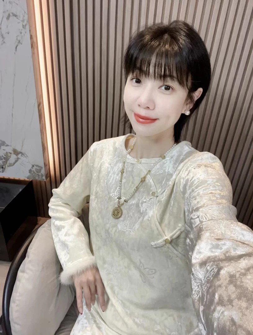 【云冉】新中式国风水貂毛蝴蝶压花气质百搭女加绒小衫上衣