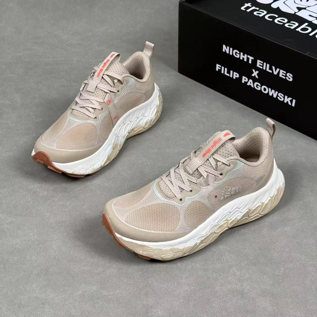 6666出口加拿大Tarceable大脚丫春夏季限量款户外防泼水情侣跑鞋