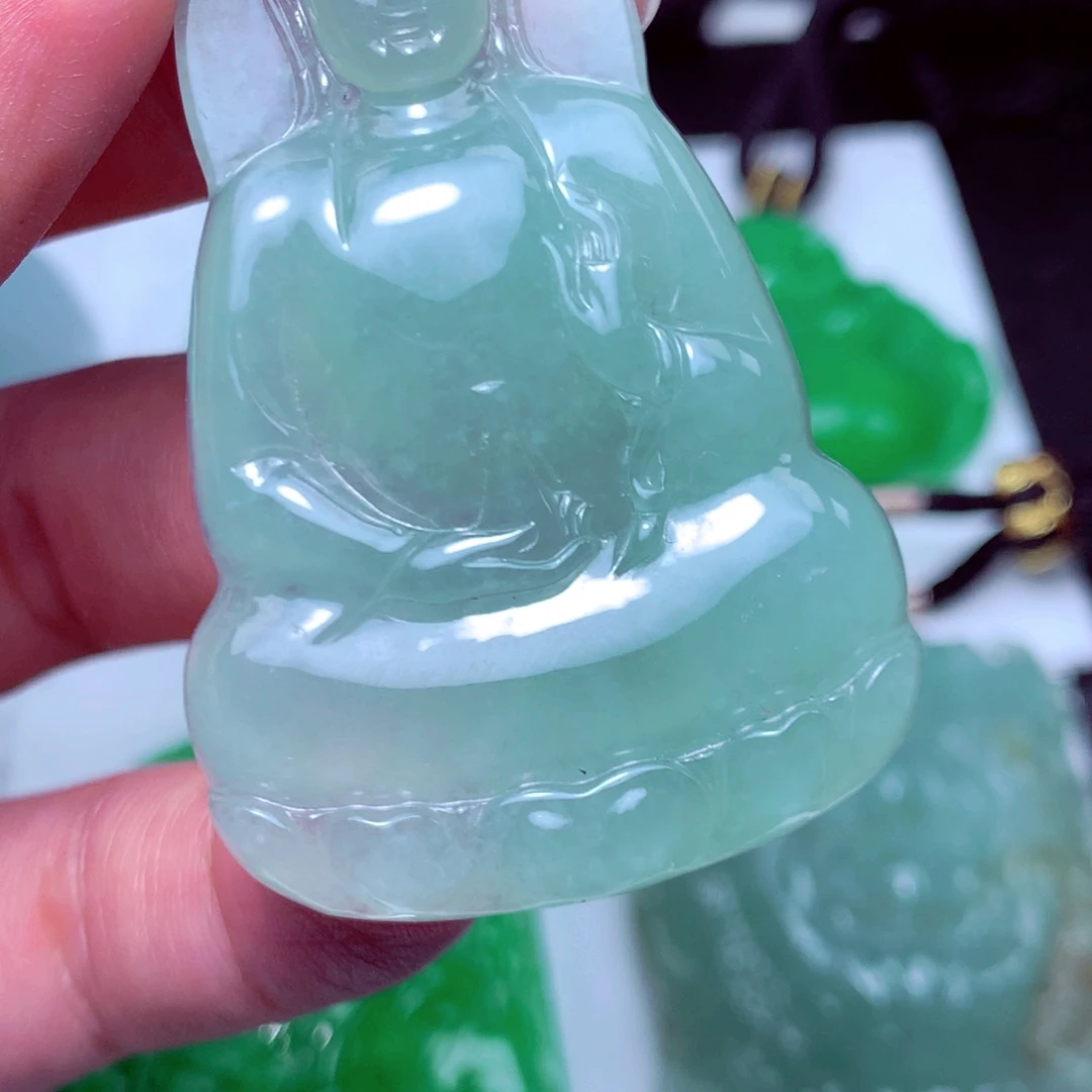 翡翠未镶嵌颈饰天然A货翡翠