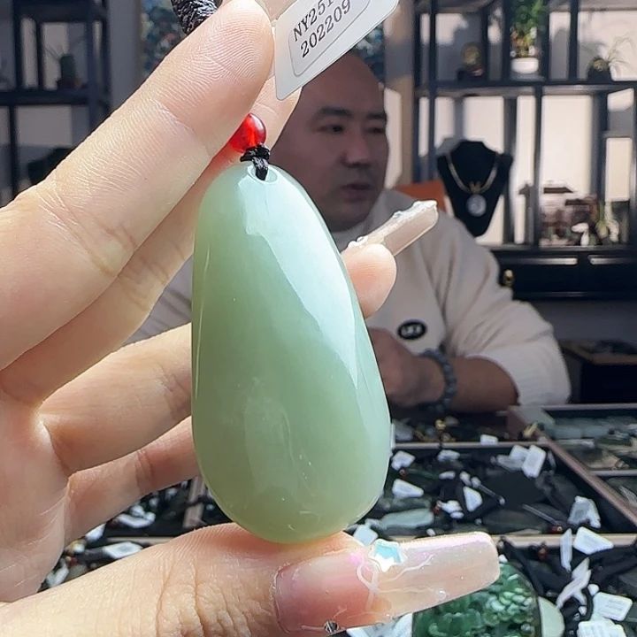 和田玉未镶嵌吊坠(不含链)2209