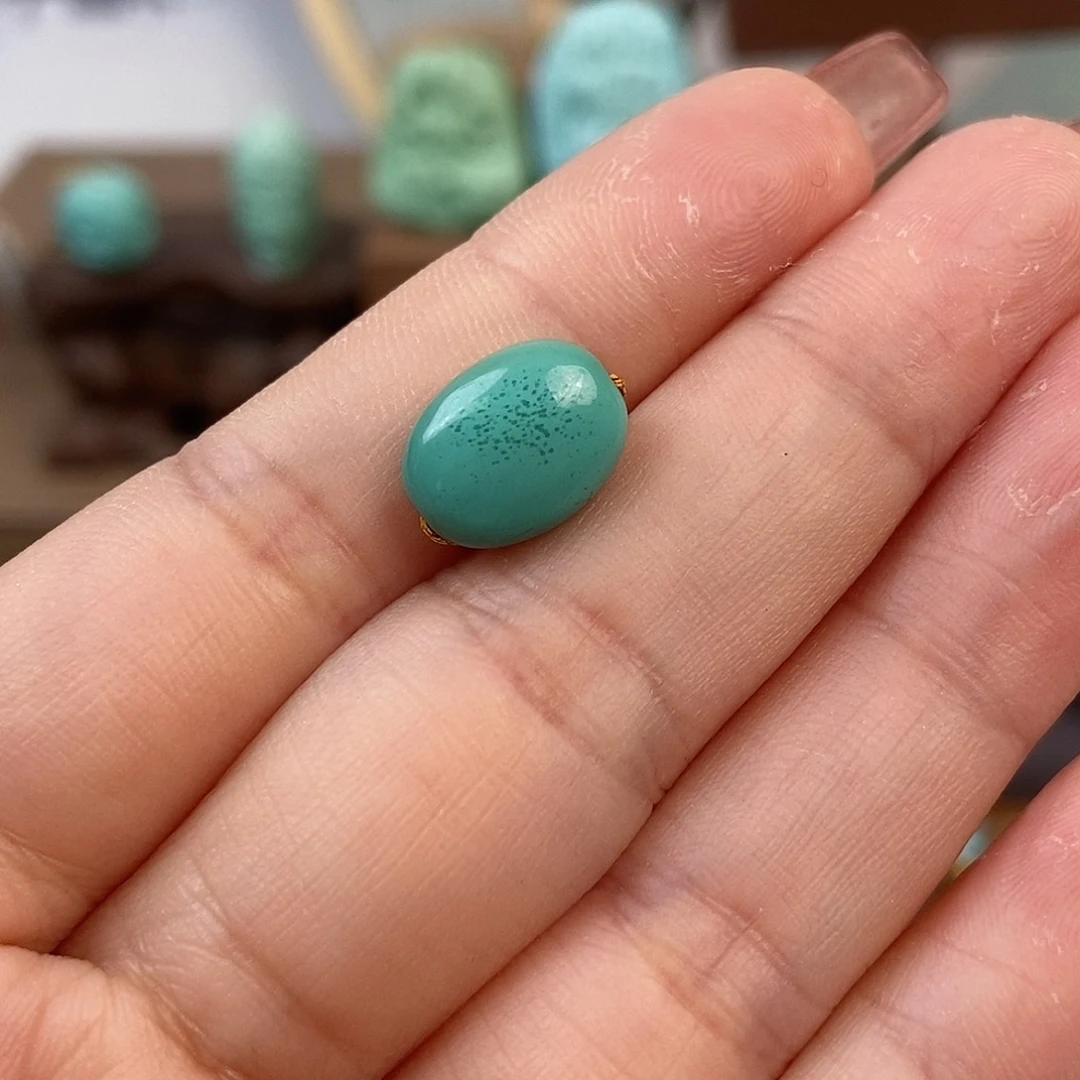 绿松石雕刻未镶嵌