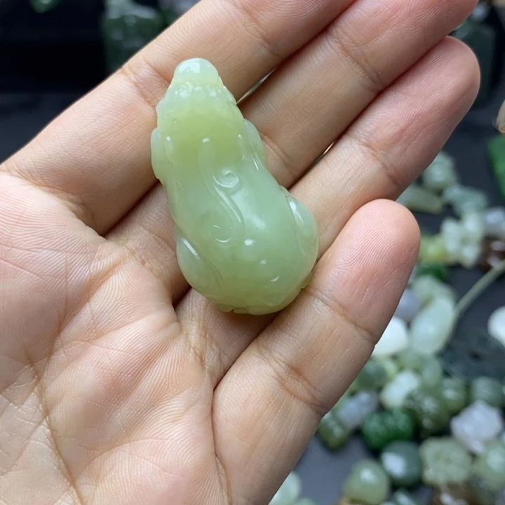 *****颈饰未镶嵌和田玉