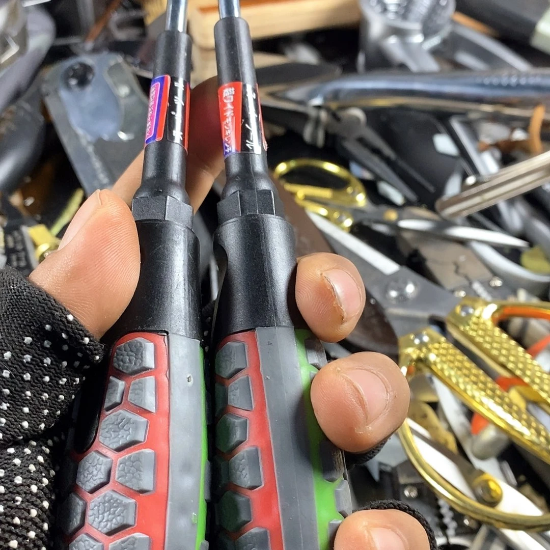 大哥你好啊好可爱好想去吃