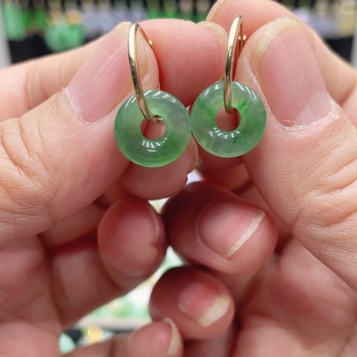 翡翠18K金镶嵌耳饰