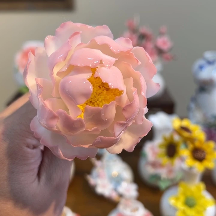 手工精致陶瓷摆件