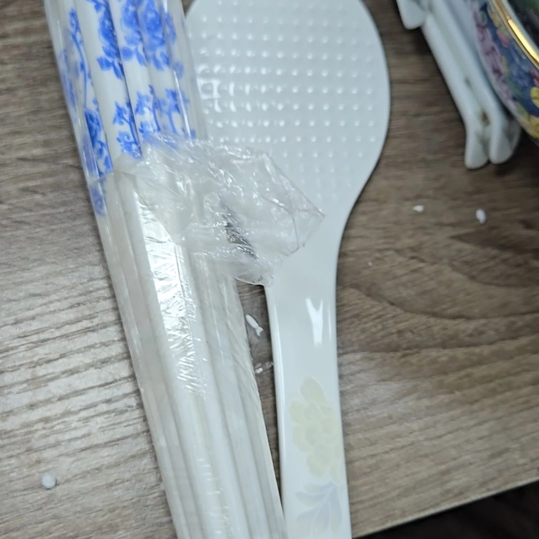 瓷片微瑕筷子10双饭勺1个66666