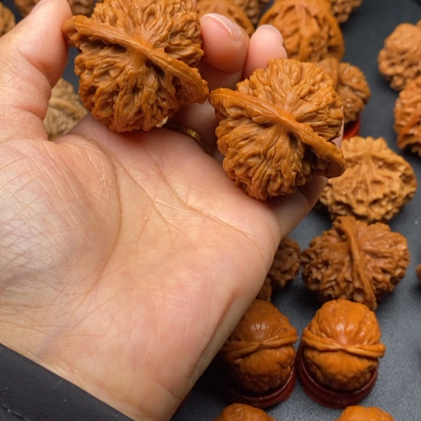 【闪购商品】文玩核桃把件45篓子