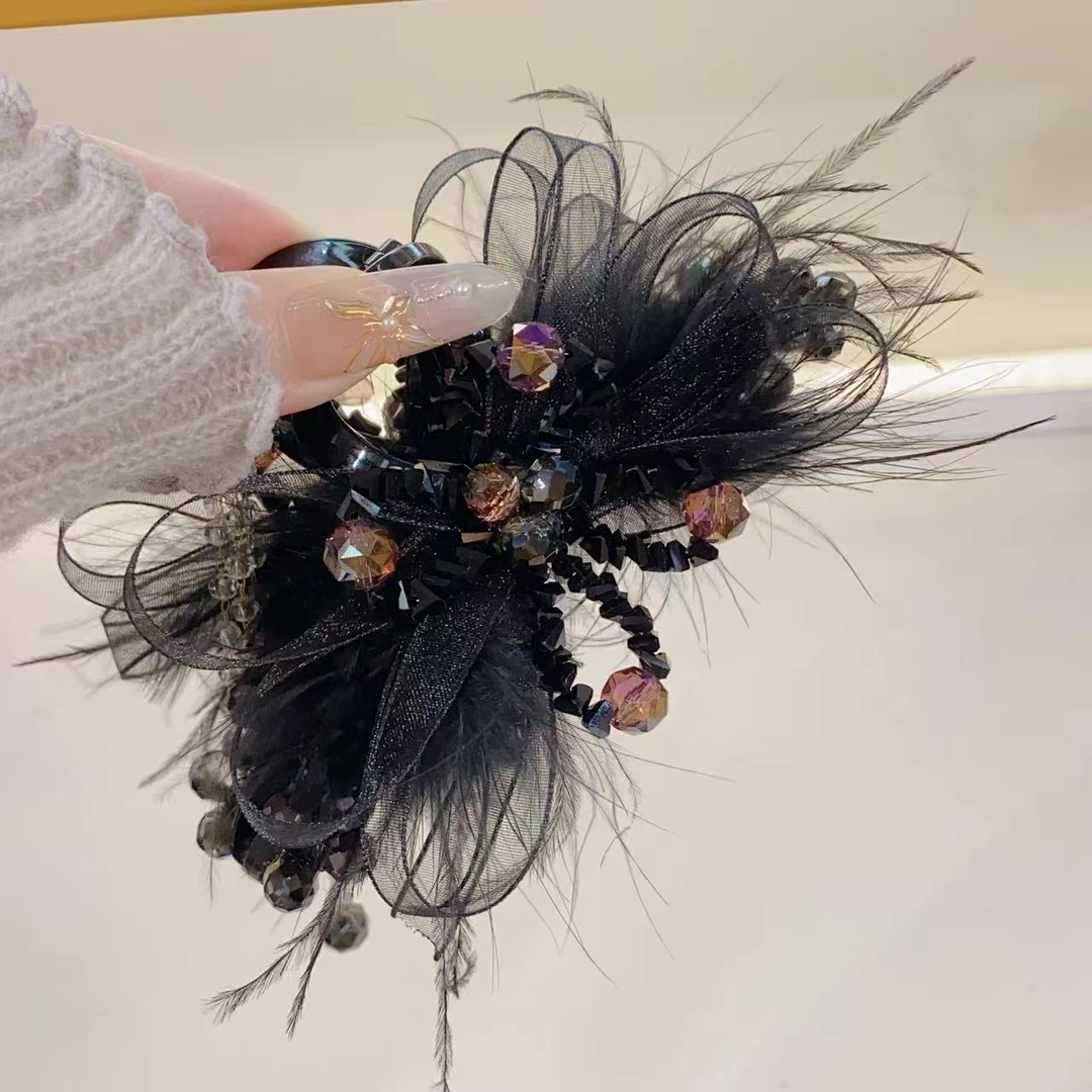 D81 新款黑色羽毛大抓夹13厘米