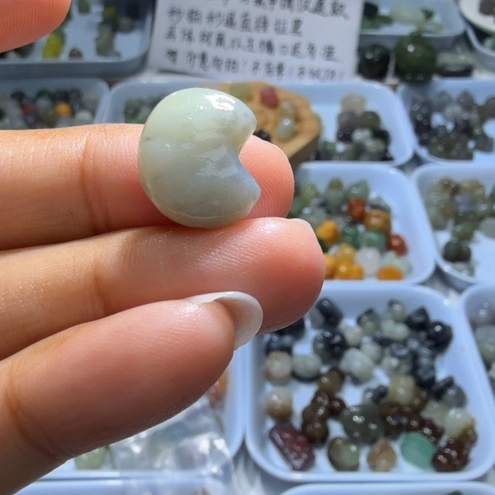 未镶嵌和田玉珠宝半成品
