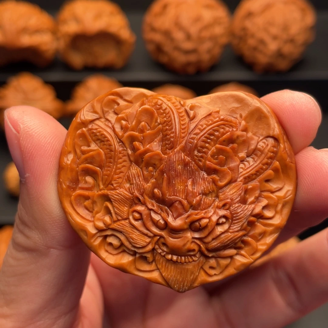 把件文玩核桃二龙戏珠