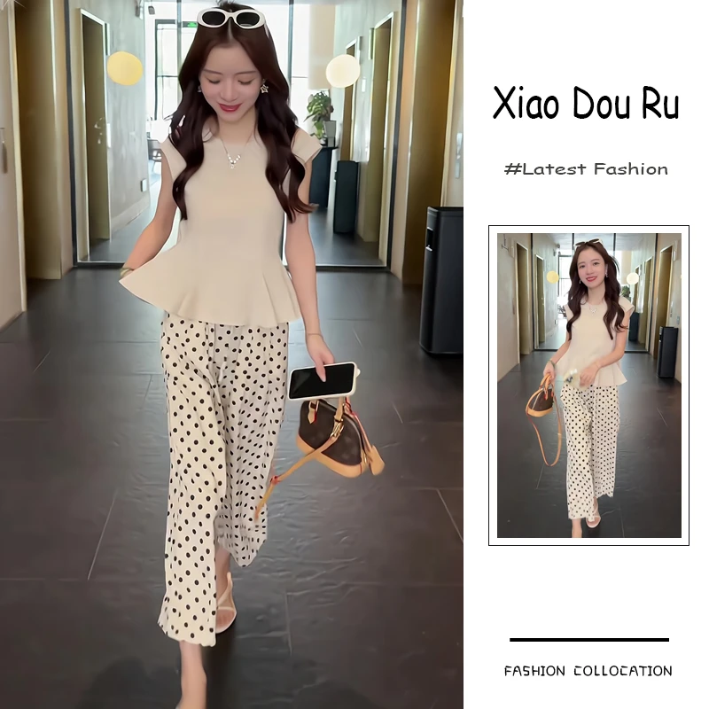 夏季流行穿搭一整套新款2025年韩版显瘦洋气花朵上衣波点裤两件套