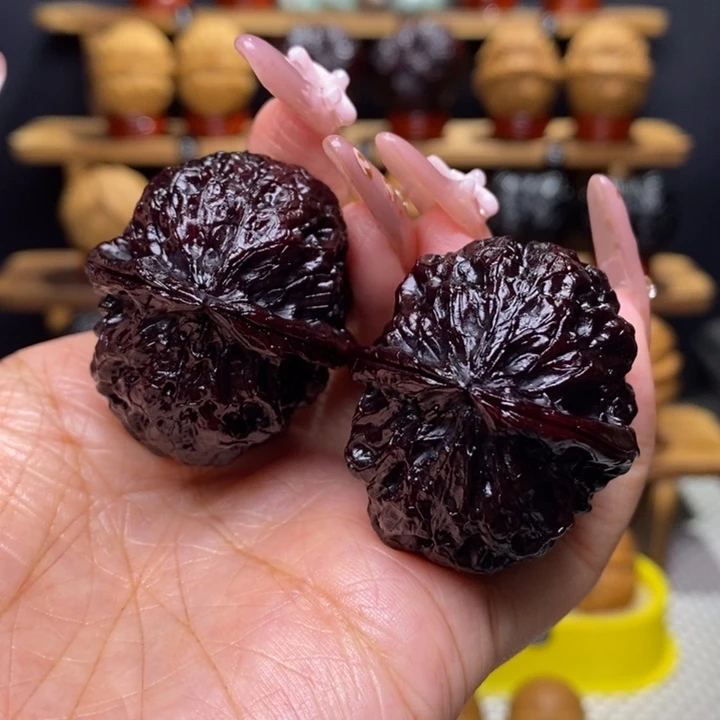 文玩核桃把件凤冠40号