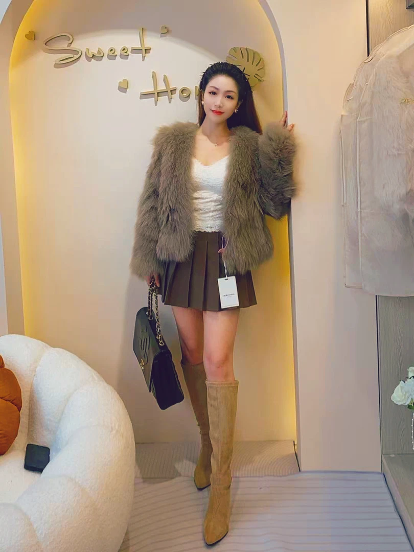 保暖海宁2025高档轻奢美拉德色系托斯卡纳短款加棉外套秋冬上衣女