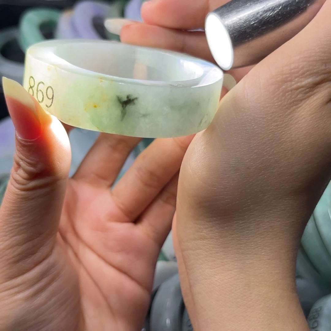 定制翡翠手镯未镶嵌
