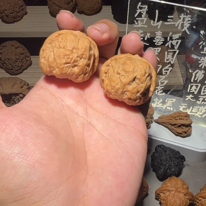 吊坠文玩核桃36边38肚肉蛙