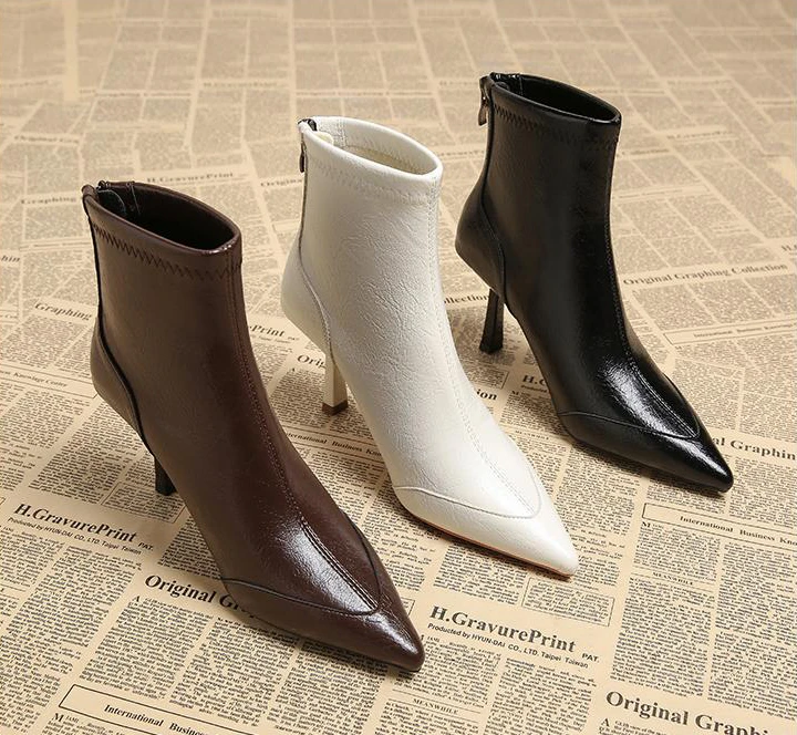 法式高级感2025年秋冬季尖头细跟气质短靴女网红款百搭短跟瘦瘦靴