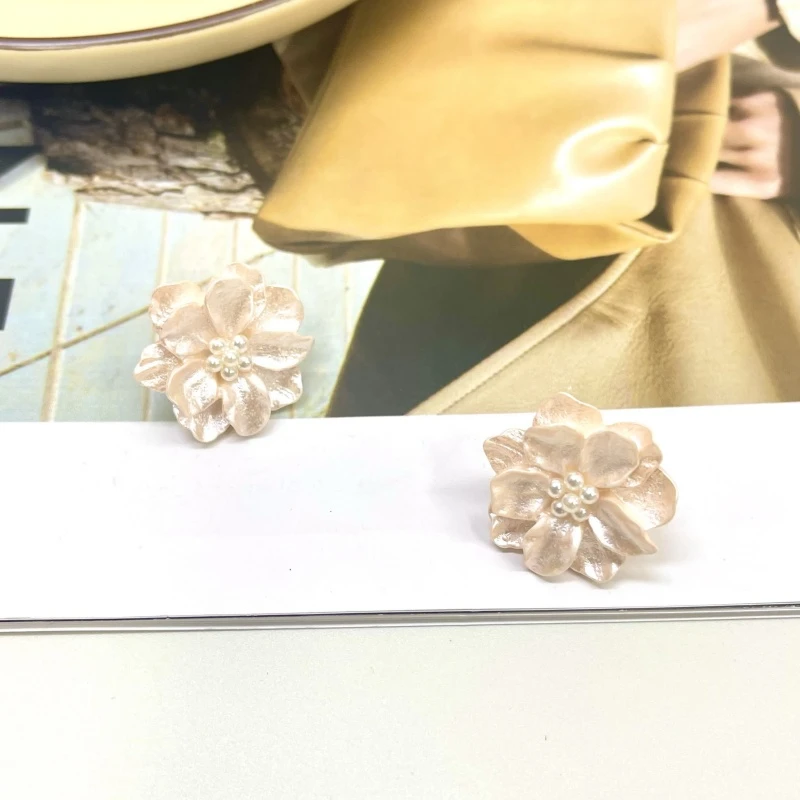 合金仿珍珠耳饰 925银针百搭镶钻精致蝴蝶吊仿珍珠轻奢-耳饰-32