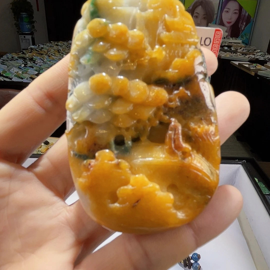 颈饰未镶嵌翡翠一