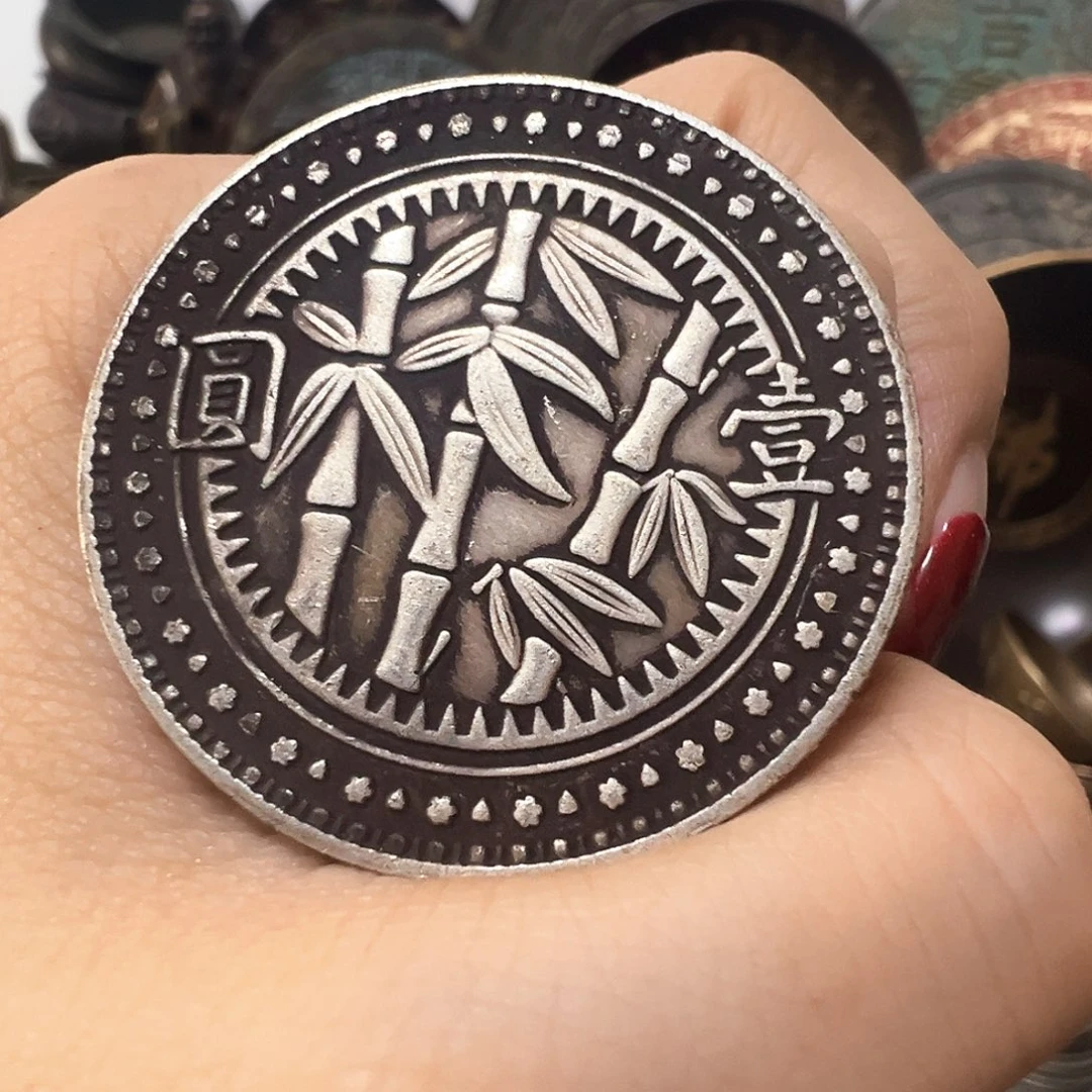 金属复古风格摆件