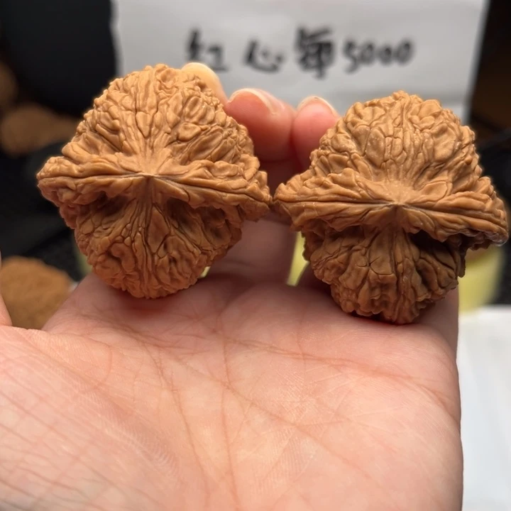 吊坠文玩核桃南疆44
