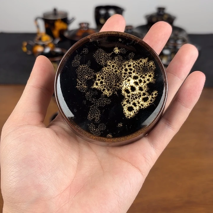 瓷洒彩鹧鸪斑马蹄盖置