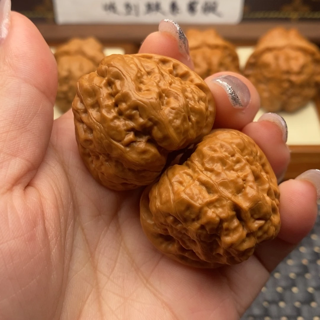 文玩核桃把件边37左右