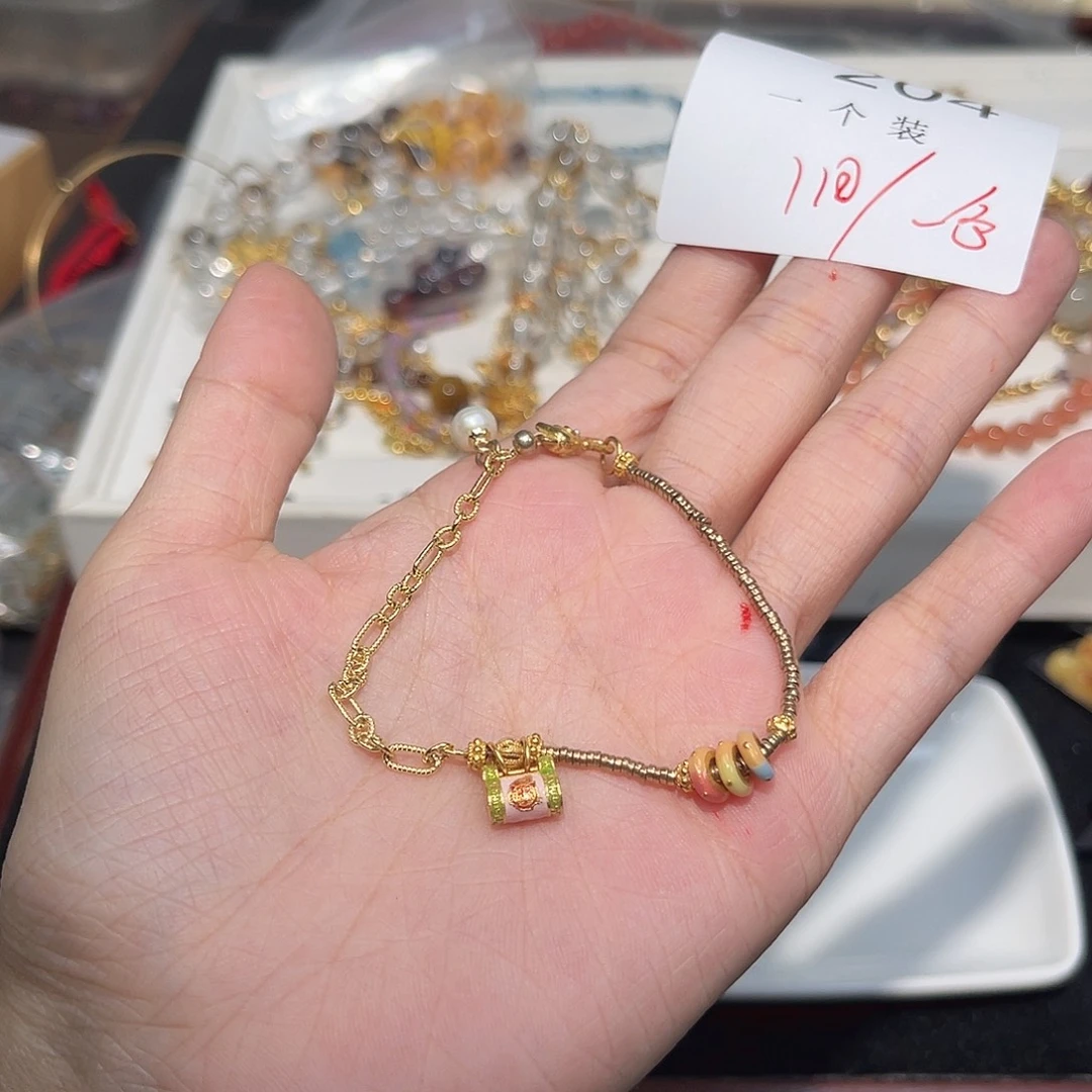 未镶嵌水晶珠宝半成品204 。