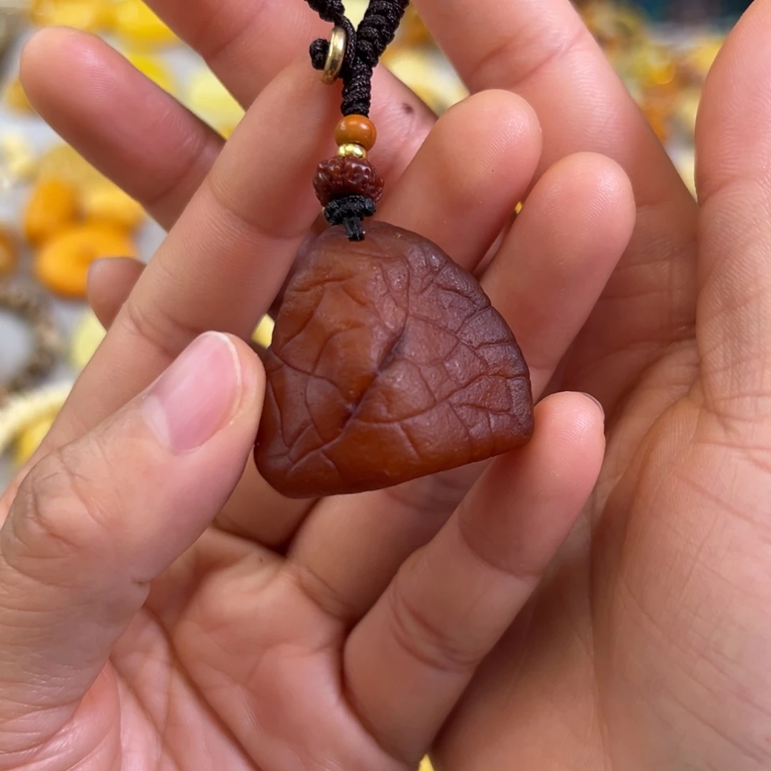 蜜蜡裸石未镶嵌蜜蜡