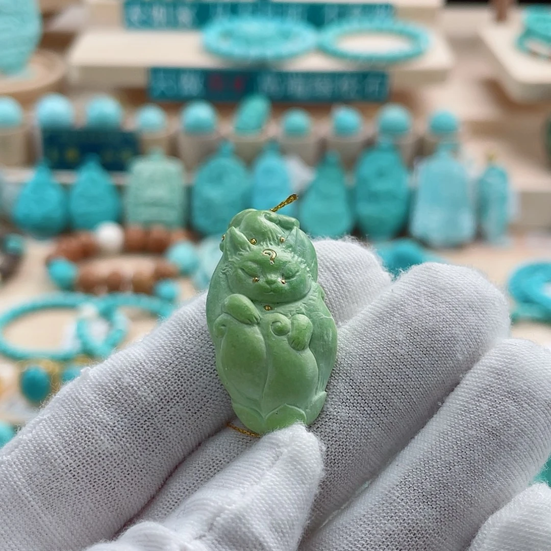 绿松石未镶嵌珠宝奇石