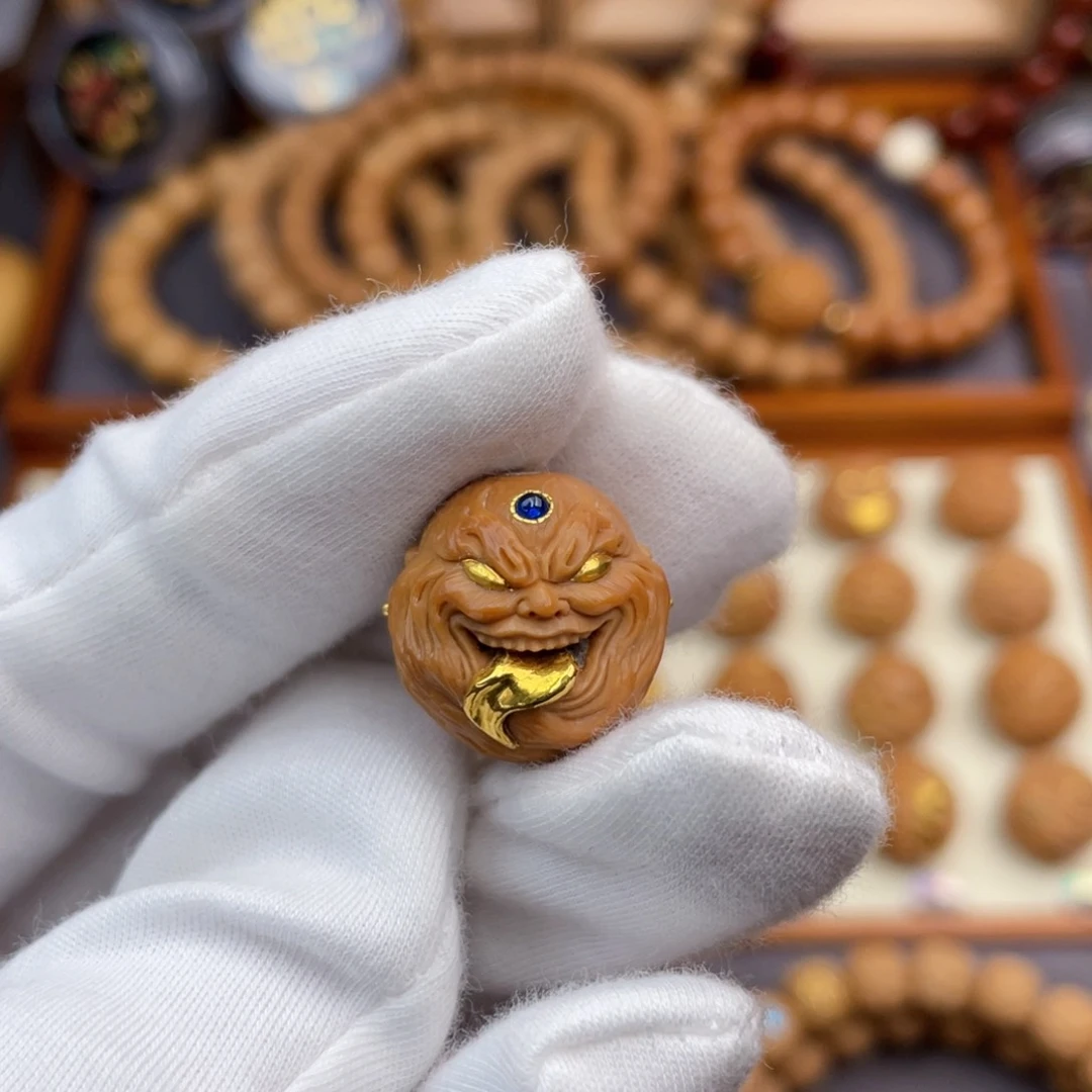 猴头核桃吊坠舔僧