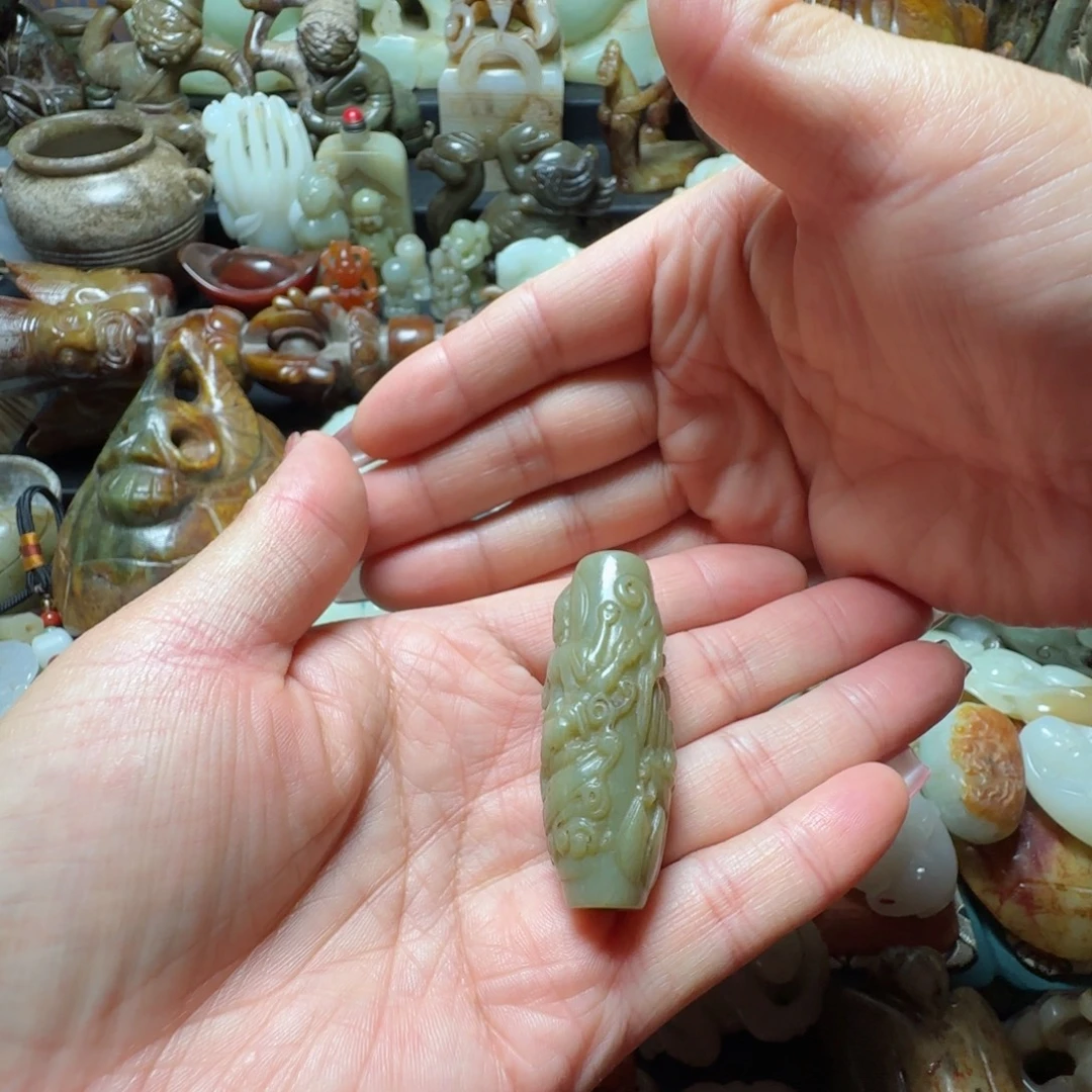 和田玉未镶嵌挂件