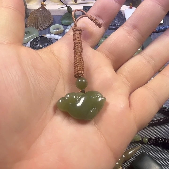 和田玉（糖玉）未镶嵌颈饰