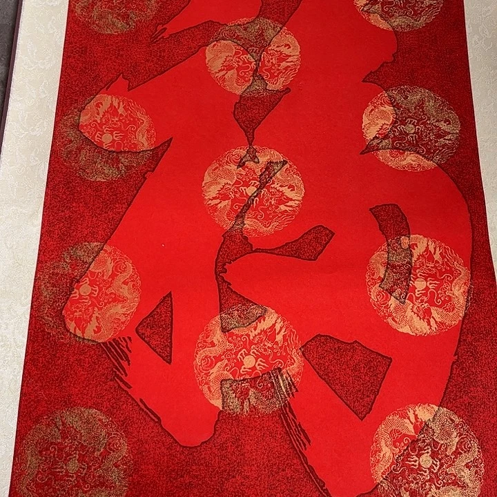 摆件，轴坏，破损，水渍都是正常的印刷的
