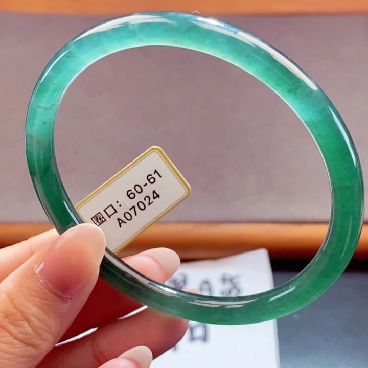 翡翠未镶嵌手镯翡翠手镯26